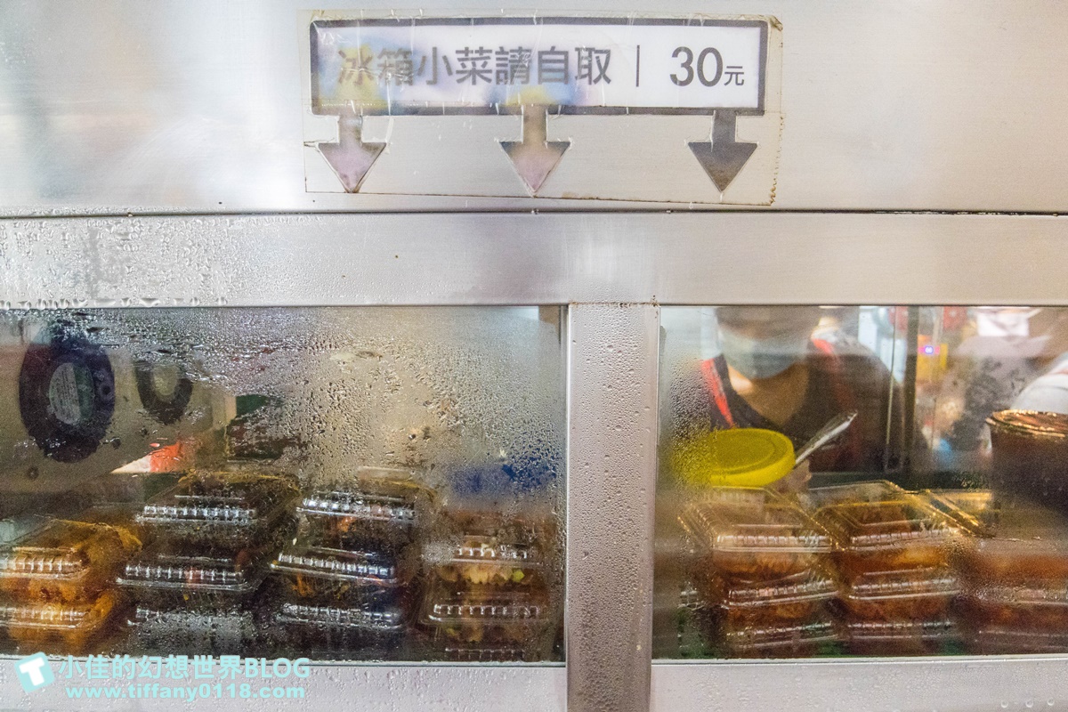 [高雄早午餐]美迪亞漢堡店總店(附菜單)/號稱高雄最好吃的鍋燒麵/有酸菜的燒肉土司也很推薦