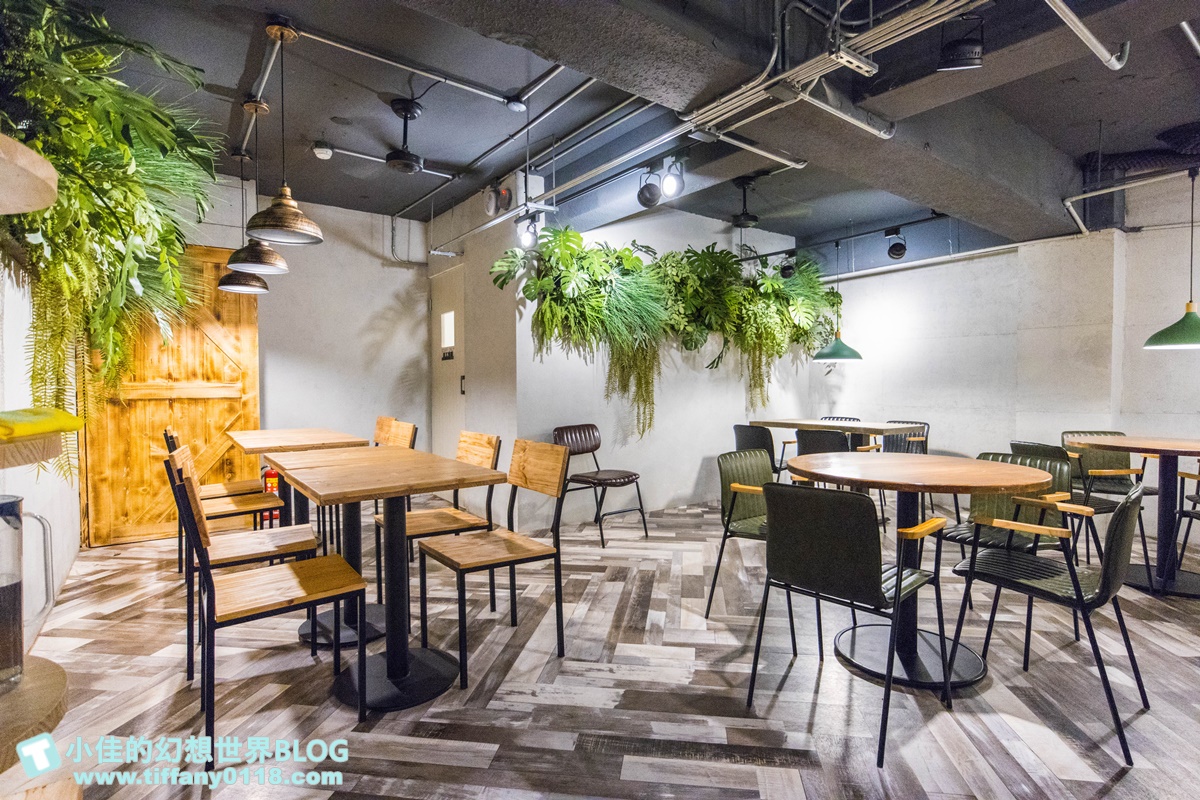 [南京復興站美食]舒曼六號餐館南京店(附菜單)/超強德國豬腳沒預約吃不到/台北早午餐推薦/網美餐廳推薦