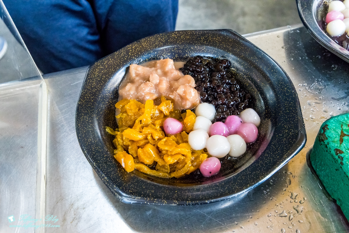 [高雄冰品]捌月甜品專門/必點限量桂花粉粿、桂花四寶冰/手炒桂花蜜別地方吃不到/獲選高雄十大奇冰