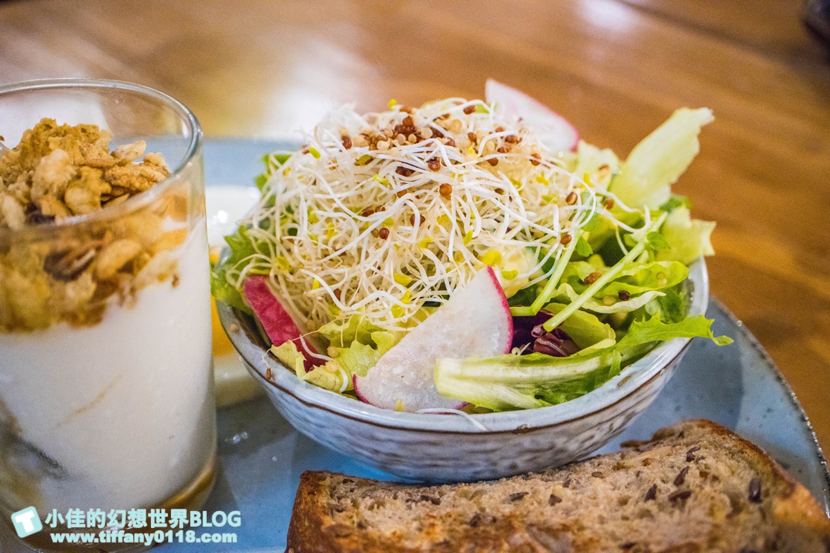 [南京復興站美食]舒曼六號餐館南京店(附菜單)/超強德國豬腳沒預約吃不到/台北早午餐推薦/網美餐廳推薦