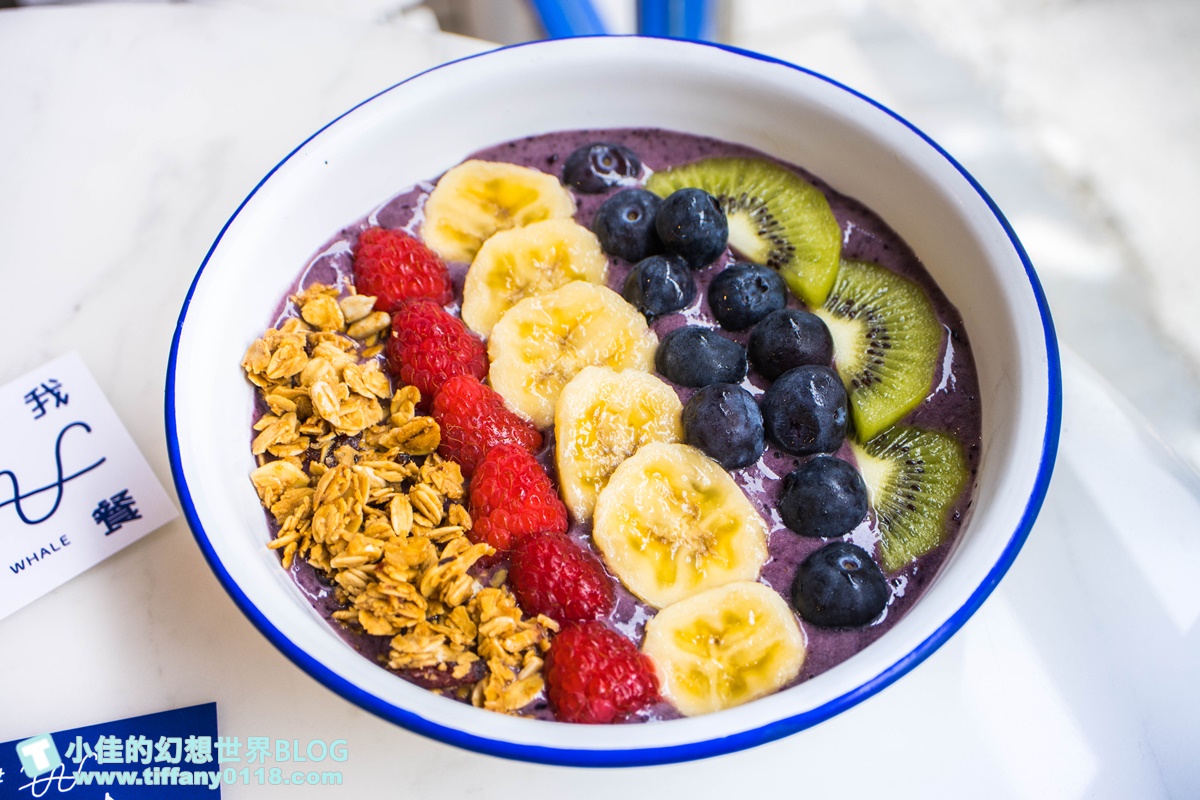 [台北早午餐]餵我早餐(附菜單及線上訂位)/藍白風IG超夯打卡店/大安森林公園站美食/台北網美餐廳推薦