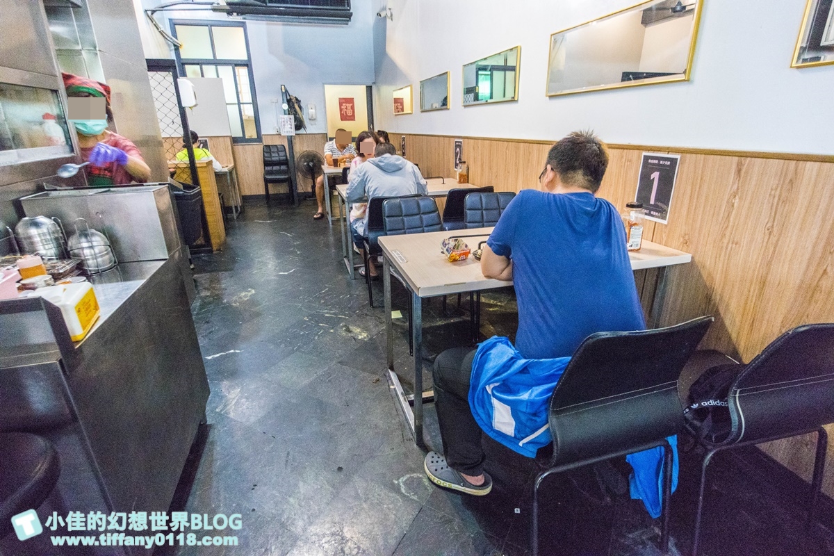 [高雄早午餐]美迪亞漢堡店總店(附菜單)/號稱高雄最好吃的鍋燒麵/有酸菜的燒肉土司也很推薦