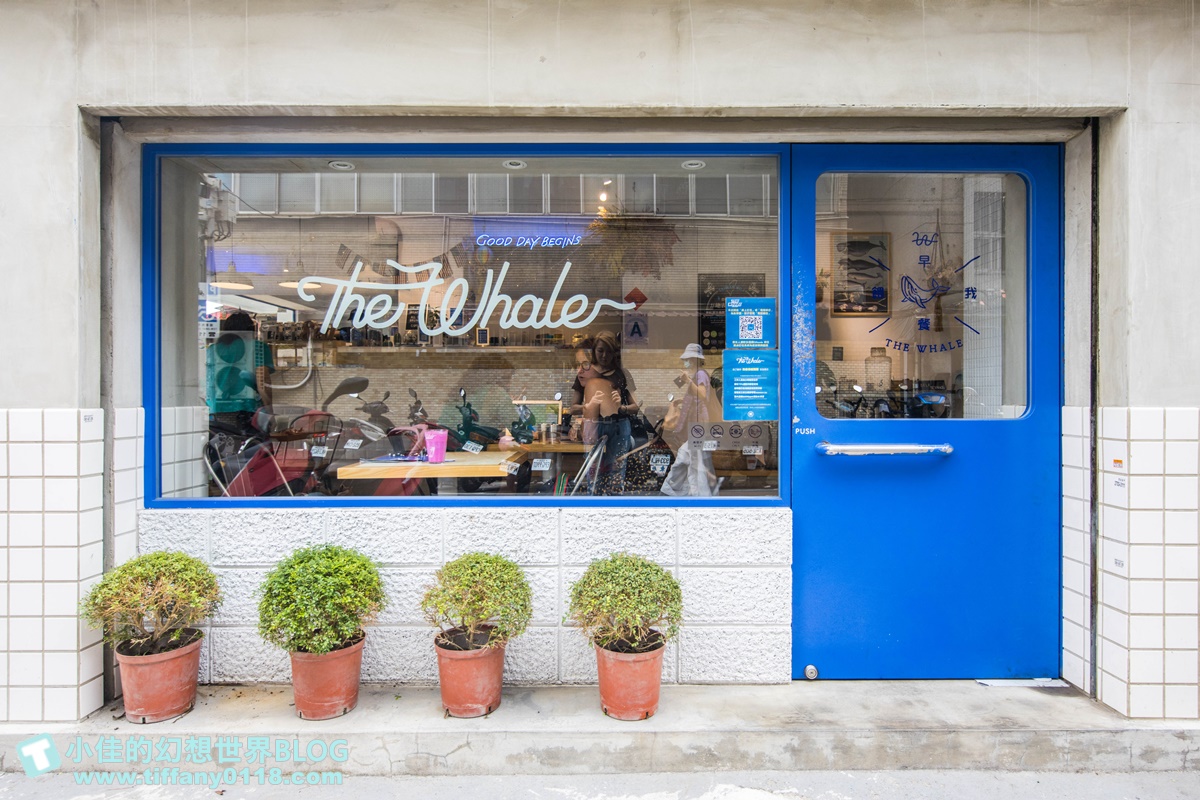 [台北早午餐]餵我早餐(附菜單及線上訂位)/藍白風IG超夯打卡店/大安森林公園站美食/台北網美餐廳推薦