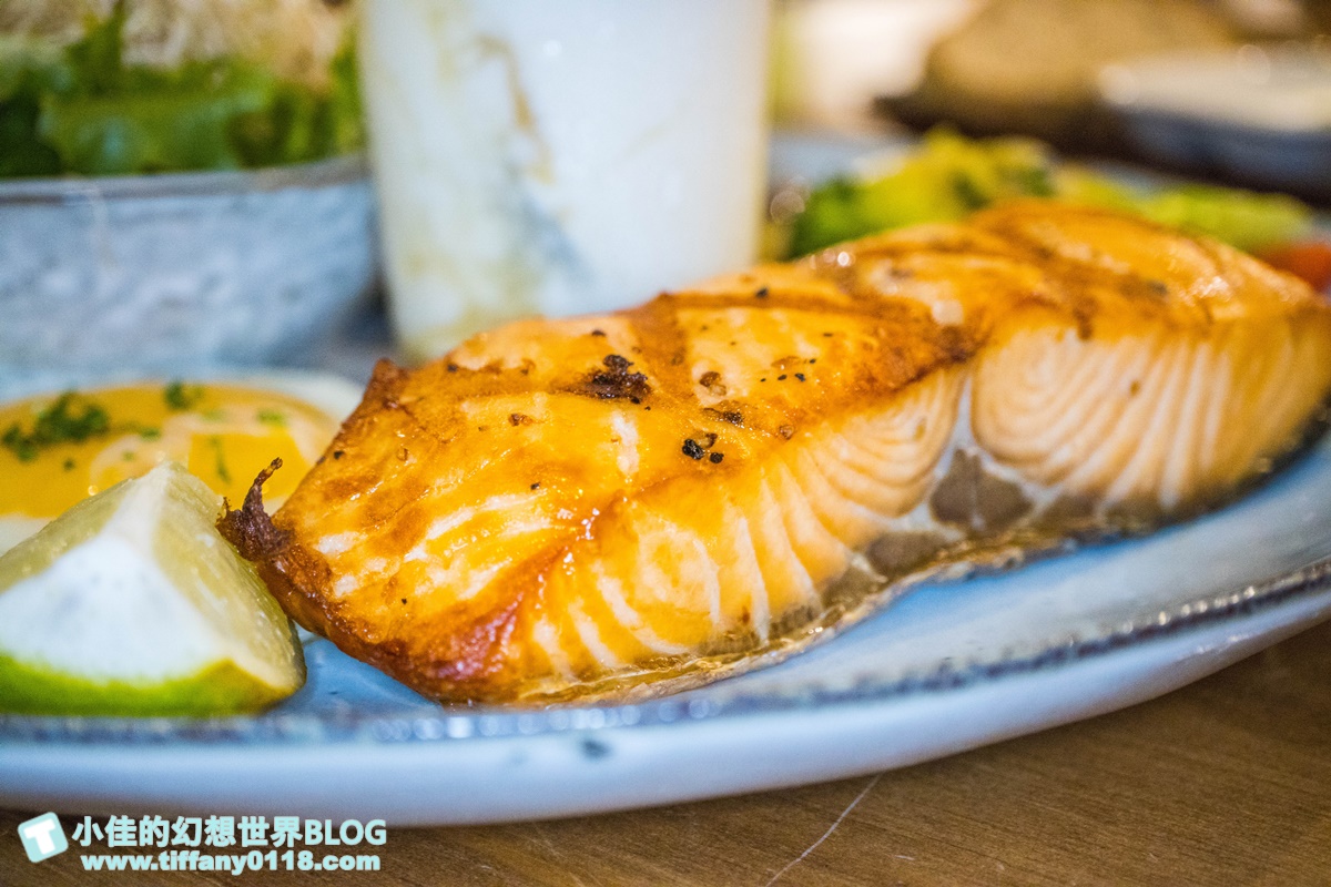 [南京復興站美食]舒曼六號餐館南京店(附菜單)/超強德國豬腳沒預約吃不到/台北早午餐推薦/網美餐廳推薦