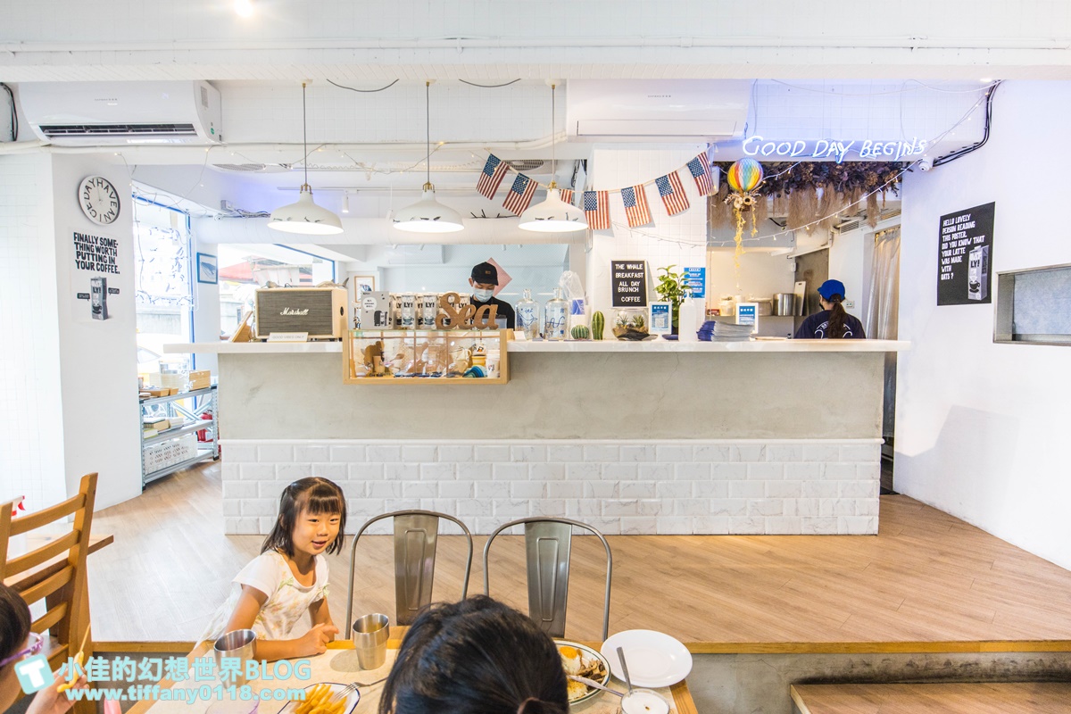 [台北早午餐]餵我早餐(附菜單及線上訂位)/藍白風IG超夯打卡店/大安森林公園站美食/台北網美餐廳推薦