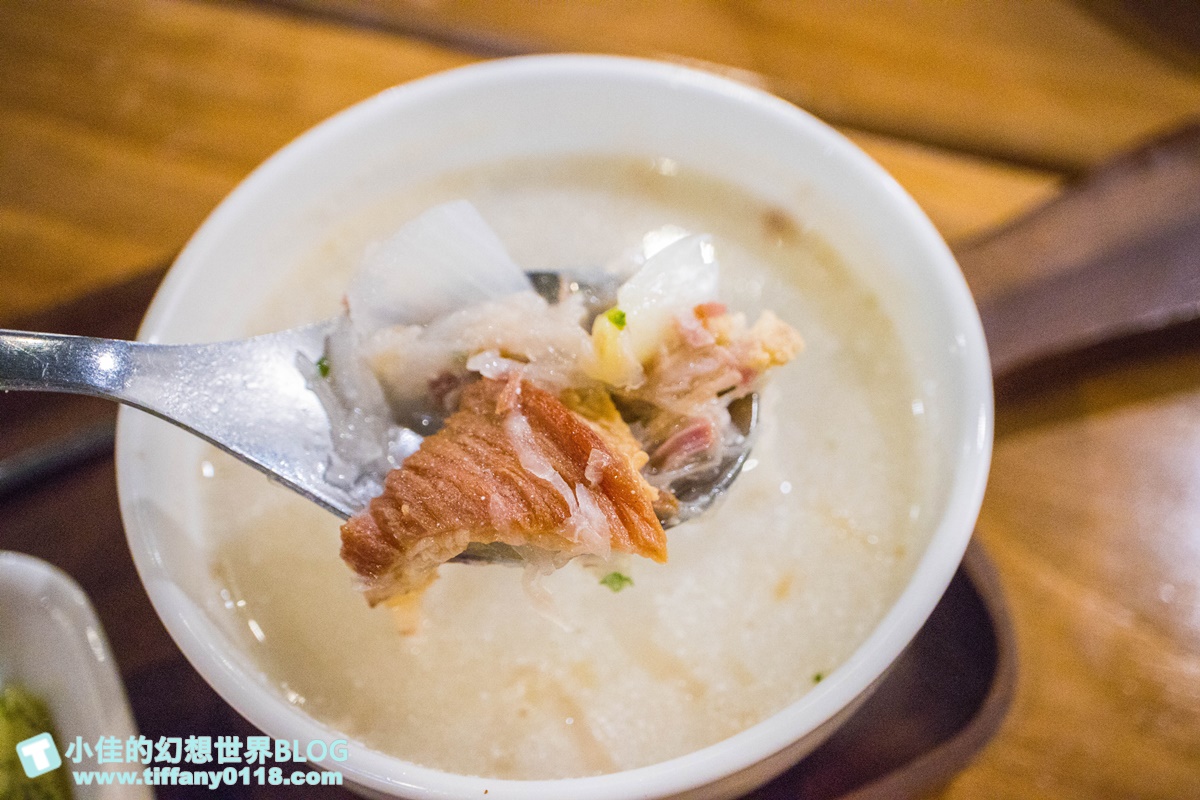 [南京復興站美食]舒曼六號餐館南京店(附菜單)/超強德國豬腳沒預約吃不到/台北早午餐推薦/網美餐廳推薦