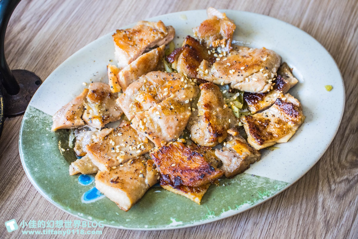 [高雄早午餐]美迪亞漢堡店總店(附菜單)/號稱高雄最好吃的鍋燒麵/有酸菜的燒肉土司也很推薦