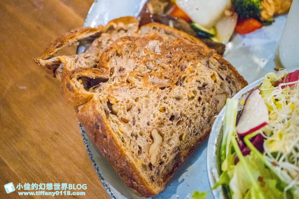 [南京復興站美食]舒曼六號餐館南京店(附菜單)/超強德國豬腳沒預約吃不到/台北早午餐推薦/網美餐廳推薦