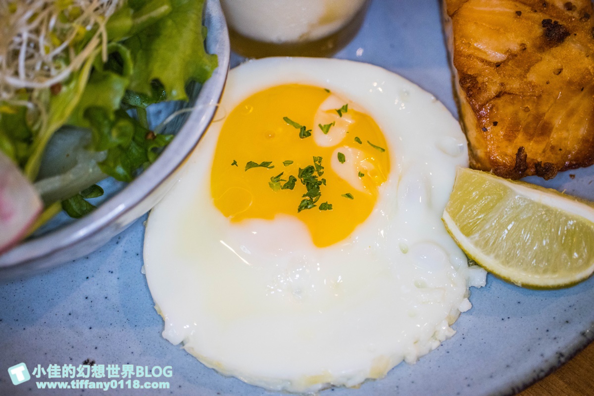 [南京復興站美食]舒曼六號餐館南京店(附菜單)/超強德國豬腳沒預約吃不到/台北早午餐推薦/網美餐廳推薦