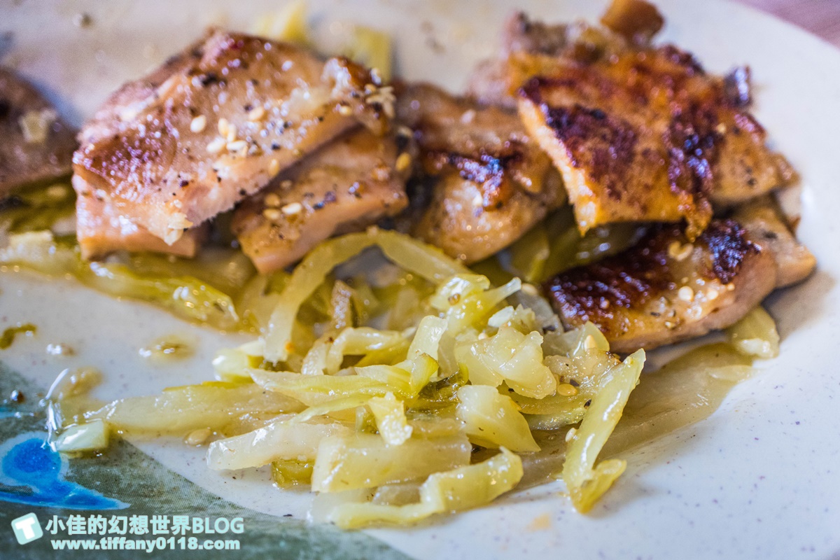 [高雄早午餐]美迪亞漢堡店總店(附菜單)/號稱高雄最好吃的鍋燒麵/有酸菜的燒肉土司也很推薦