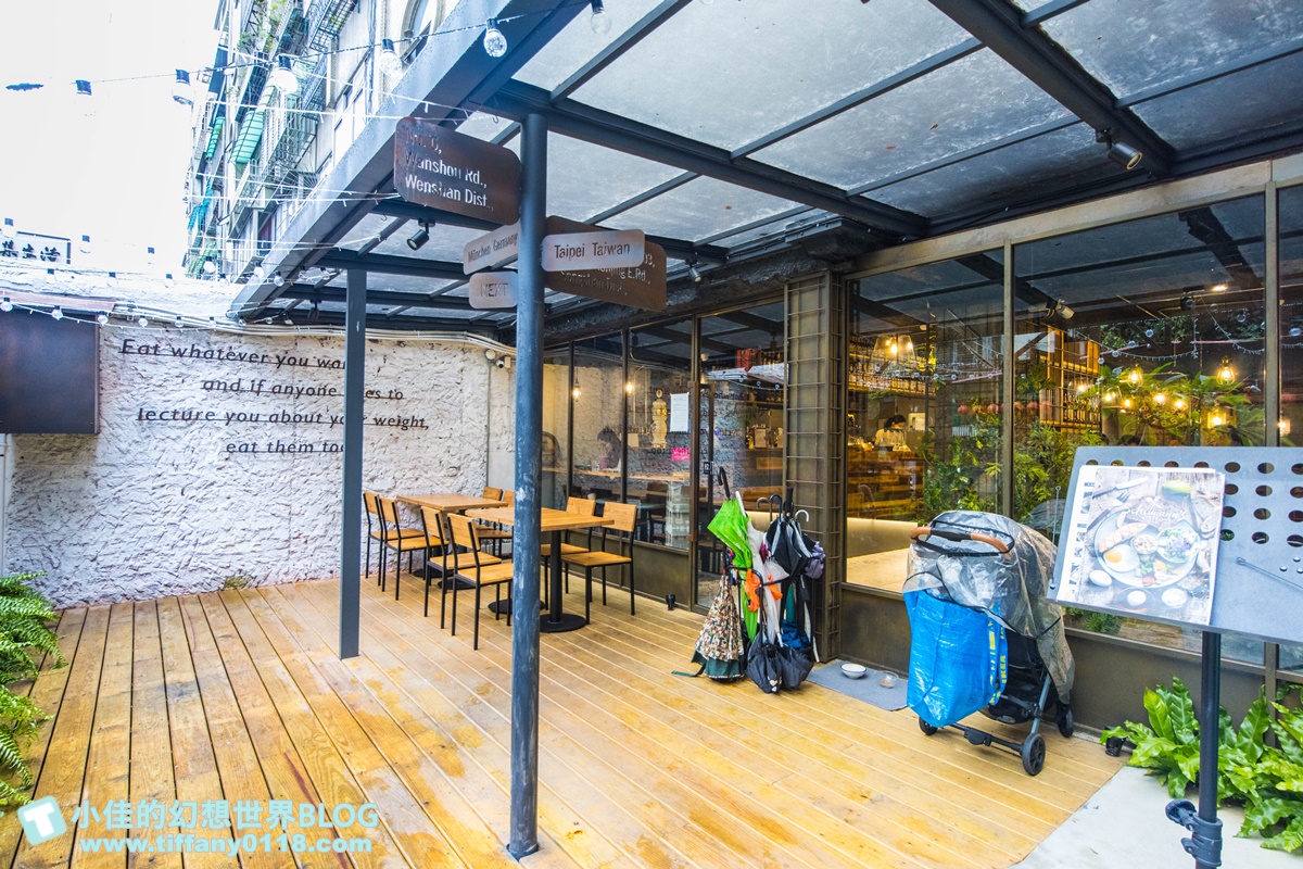 [南京復興站美食]舒曼六號餐館南京店(附菜單)/超強德國豬腳沒預約吃不到/台北早午餐推薦/網美餐廳推薦