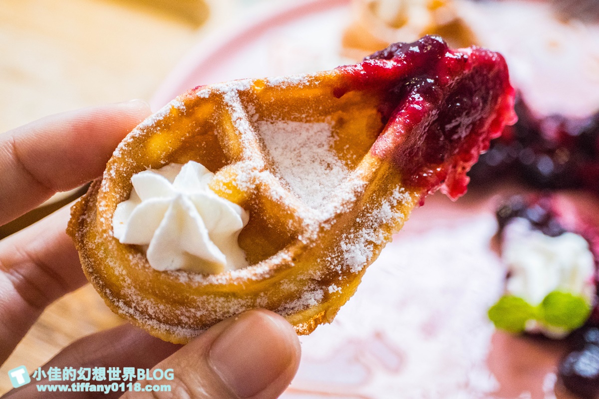 [高雄美食]亨寶咖啡早午餐/懷舊復古風格裝潢好拍又好吃/超豐盛高雄早午餐推薦(附完整菜單)