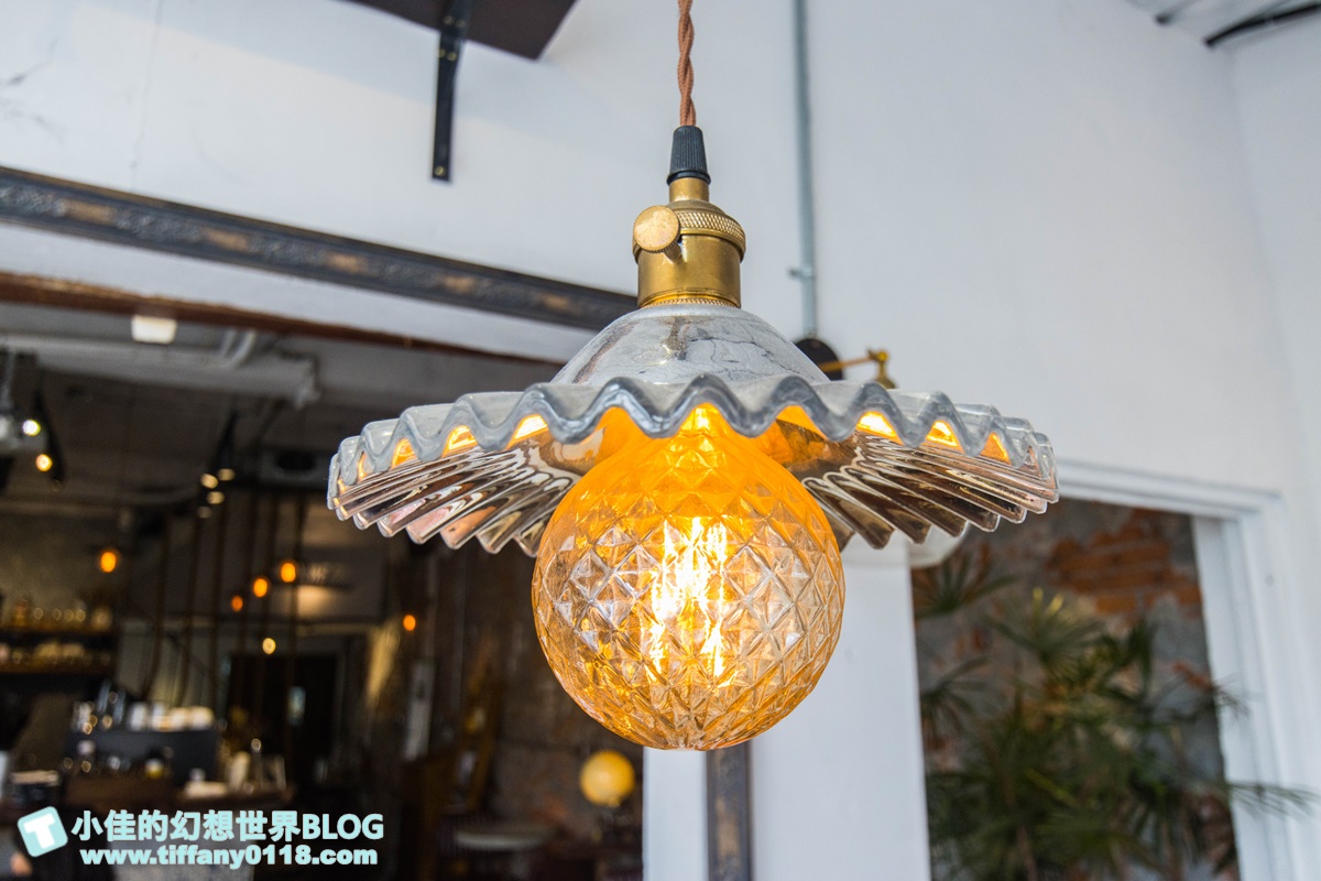 [高雄美食]亨寶咖啡早午餐/懷舊復古風格裝潢好拍又好吃/超豐盛高雄早午餐推薦(附完整菜單)