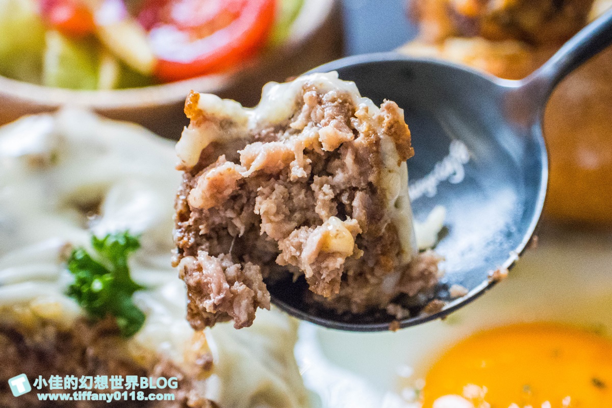 [高雄美食]亨寶咖啡早午餐/懷舊復古風格裝潢好拍又好吃/超豐盛高雄早午餐推薦(附完整菜單)