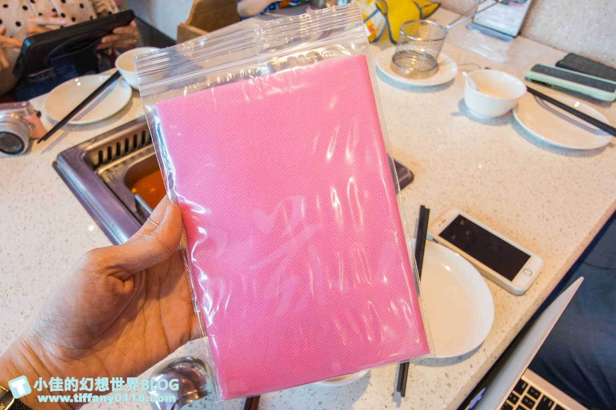 [台北火鍋]美滋鍋(完整菜單+線上訂位)/越晚吃越便宜/營業到凌晨六點/粉色系網美火鍋店