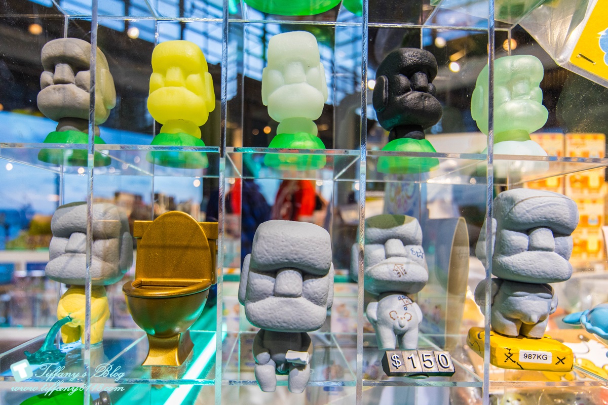 [高雄景點]棧貳庫KW2/白色旋轉木馬IG打卡點/文青約會親子出遊推薦/美食餐廳文創商品應有盡有