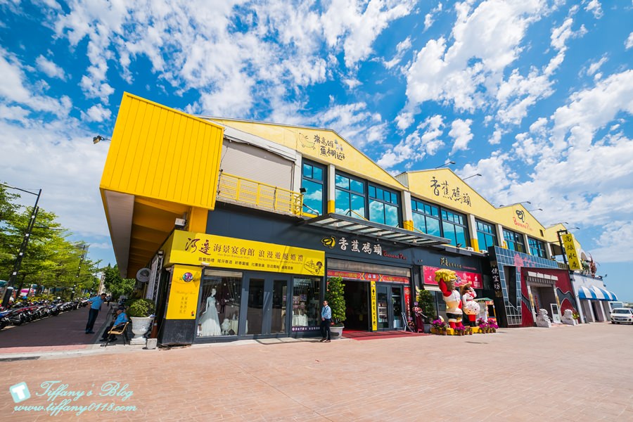 [高雄景點]棧貳庫KW2/白色旋轉木馬IG打卡點/文青約會親子出遊推薦/美食餐廳文創商品應有盡有