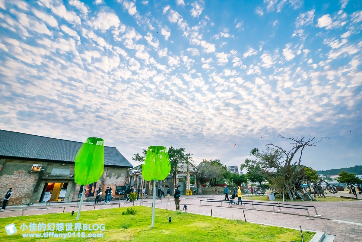 [高雄親子景點]駁二小火車/哈瑪星台灣鐵道館(哈瑪星駁二線)/駁二藝術特區必搭小火車/適合親子一起坐