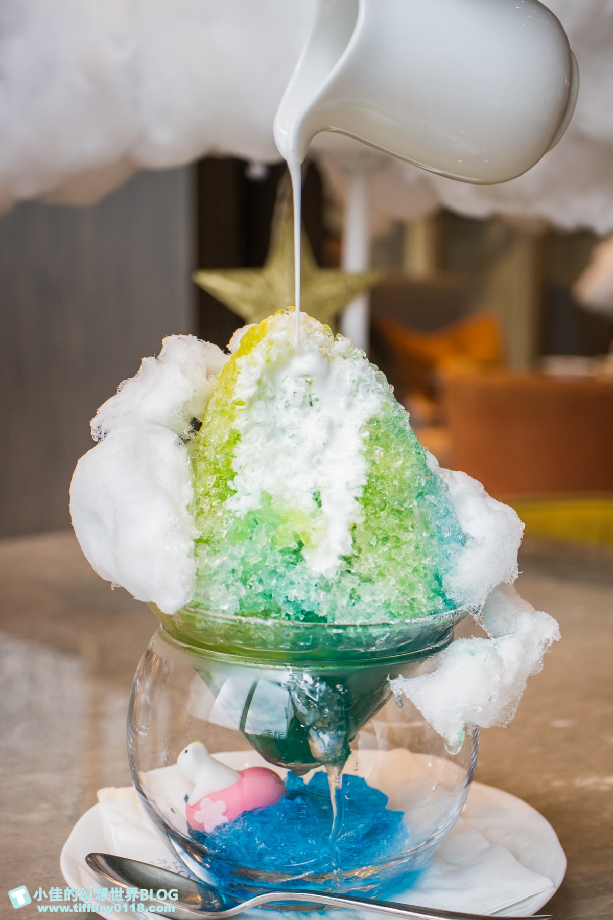 [台北下午茶]台北南港六福萬怡大廳酒吧/超值夢幻跟著雲朵去旅行鳥籠下午茶/好吃好拍的雙人下午茶推薦