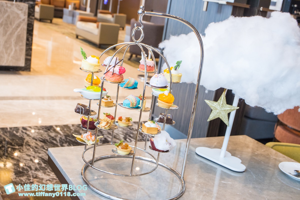 [台北下午茶]台北南港六福萬怡大廳酒吧/超值夢幻跟著雲朵去旅行鳥籠下午茶/好吃好拍的雙人下午茶推薦