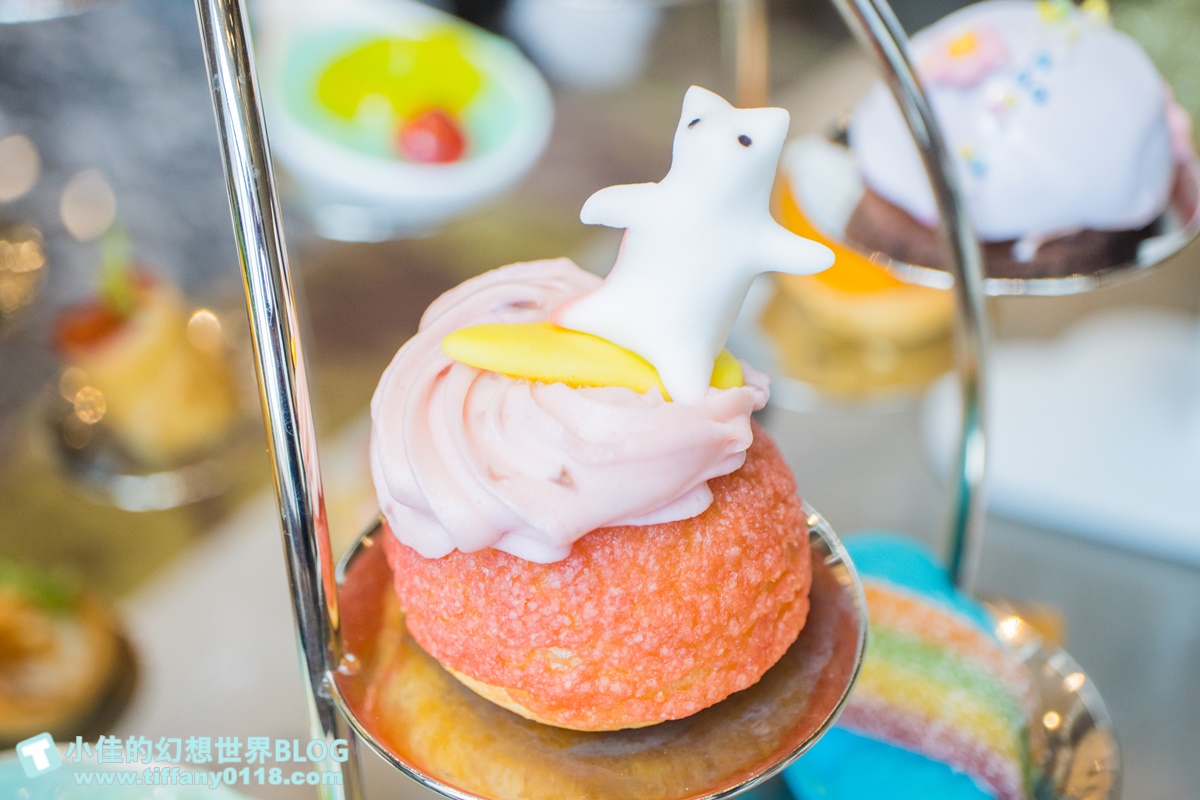 [台北下午茶]台北南港六福萬怡大廳酒吧/超值夢幻跟著雲朵去旅行鳥籠下午茶/好吃好拍的雙人下午茶推薦