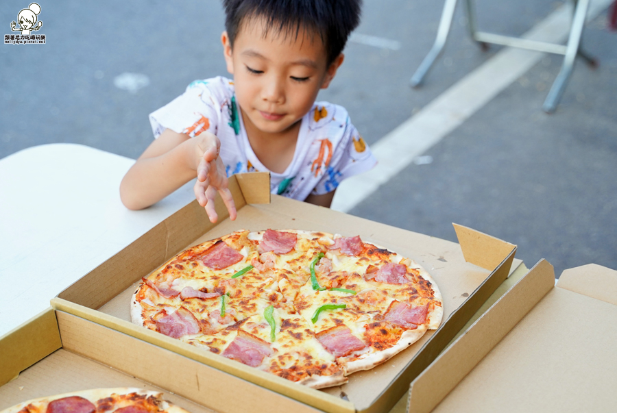墾丁美食 親子 披薩 手工 窯烤 超人氣 排隊 恆春 旅遊 必吃