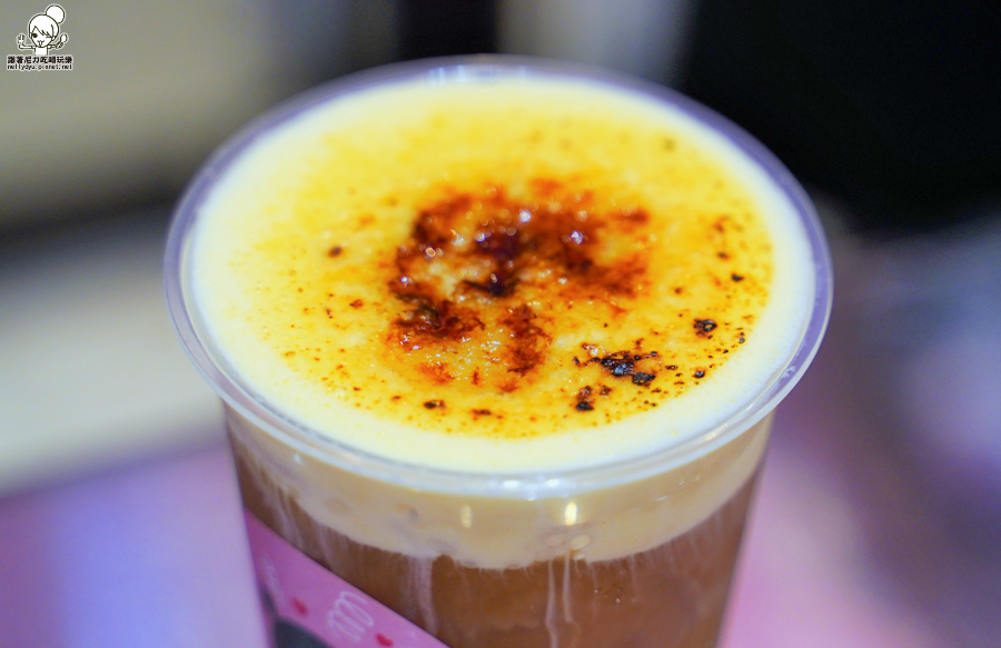 被愛衝昏頭 焦糖布蕾 紅心芭樂 高雄飲品 手搖飲料 創新 網美