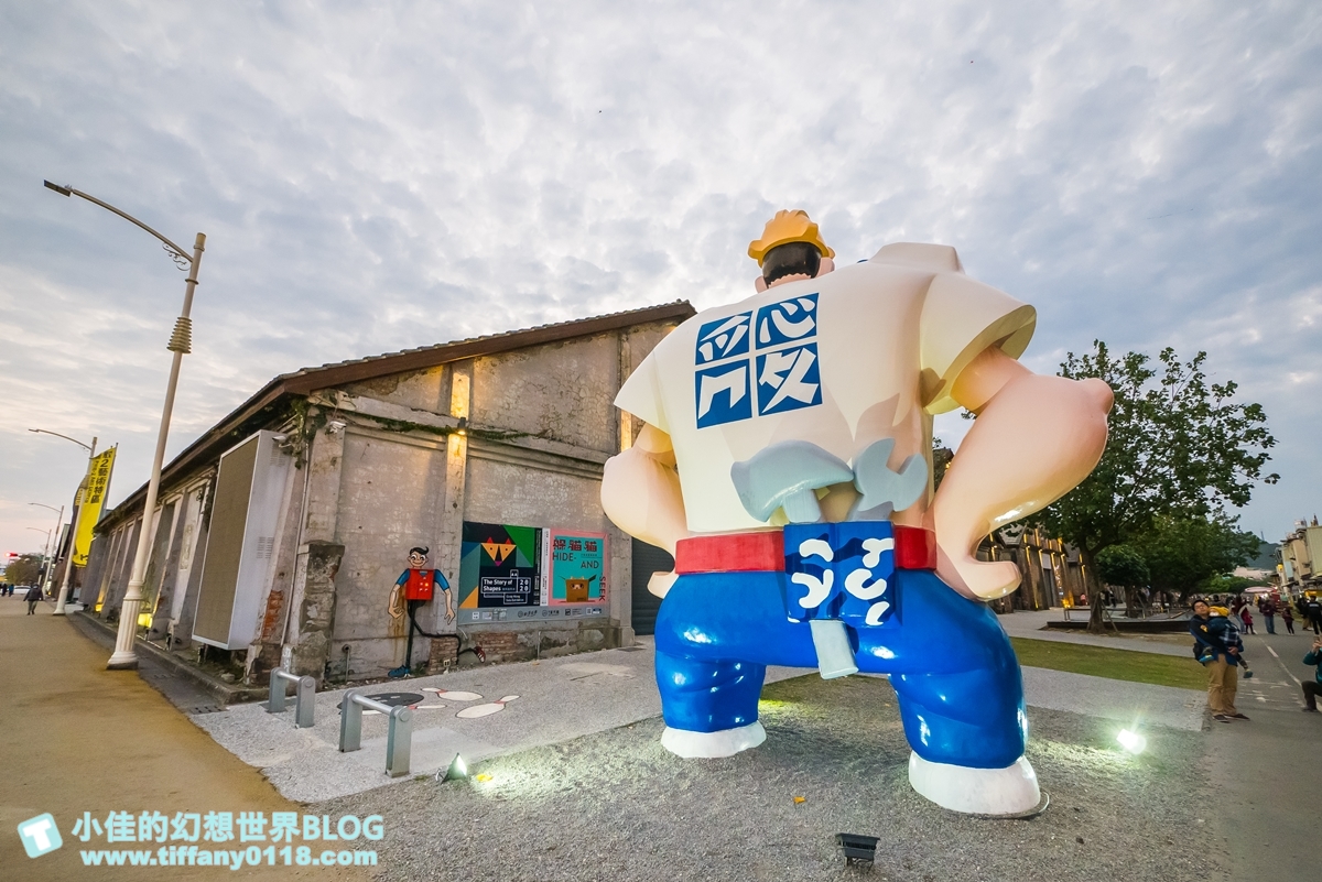 [高雄親子景點]駁二小火車/哈瑪星台灣鐵道館(哈瑪星駁二線)/駁二藝術特區必搭小火車/適合親子一起坐