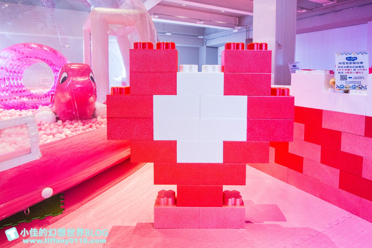 [花蓮景點]新天堂樂園各樓層介紹/全世界室內最長雙螺旋溜滑梯+全球最大貨櫃星巴克