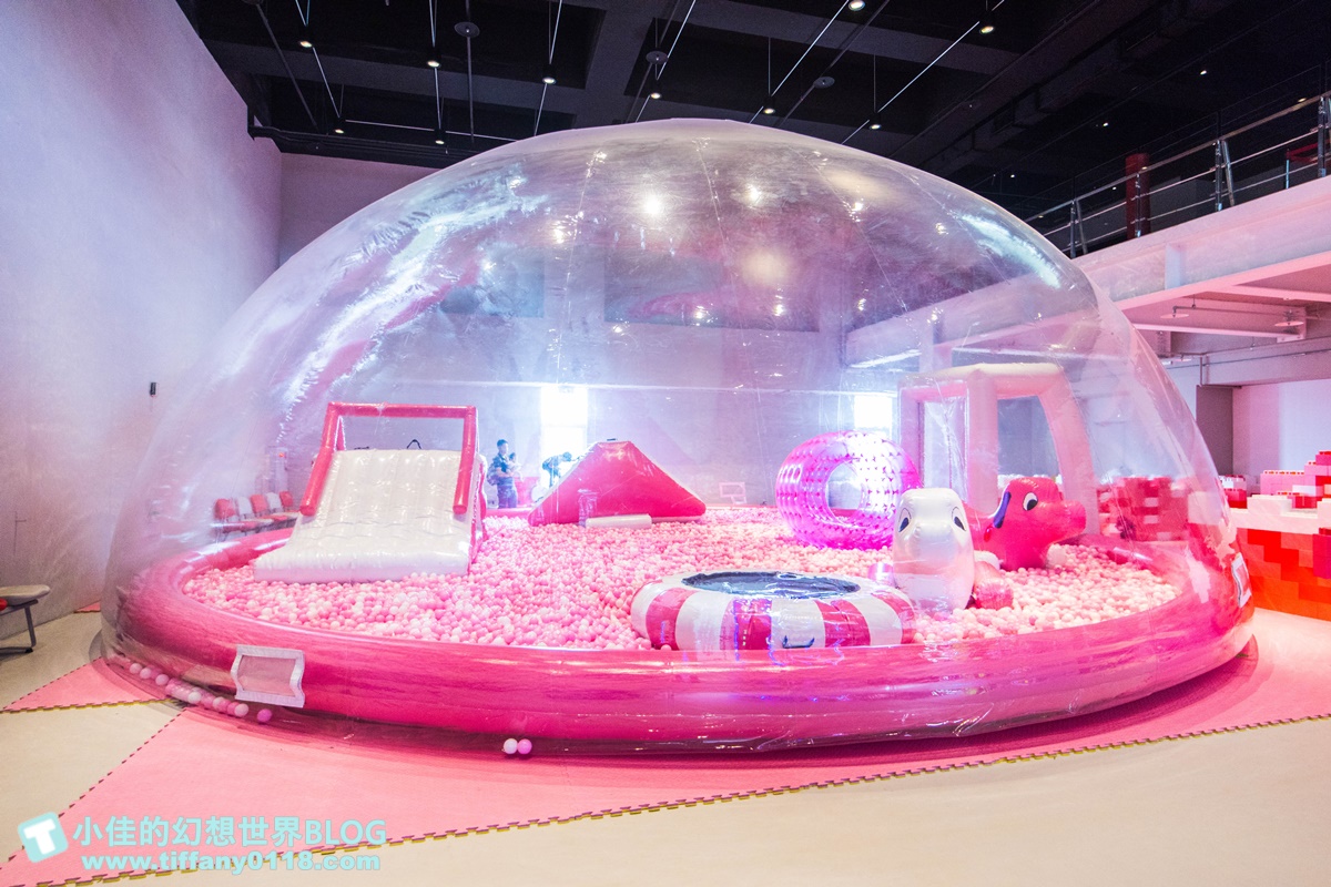 [花蓮景點]新天堂樂園各樓層介紹/全世界室內最長雙螺旋溜滑梯+全球最大貨櫃星巴克