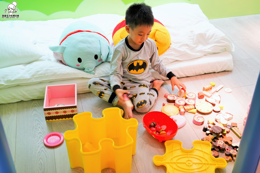 高雄旅遊 高雄住宿 親子民宿 親子住宿 推薦 親子旅遊 溜滑梯 民宿