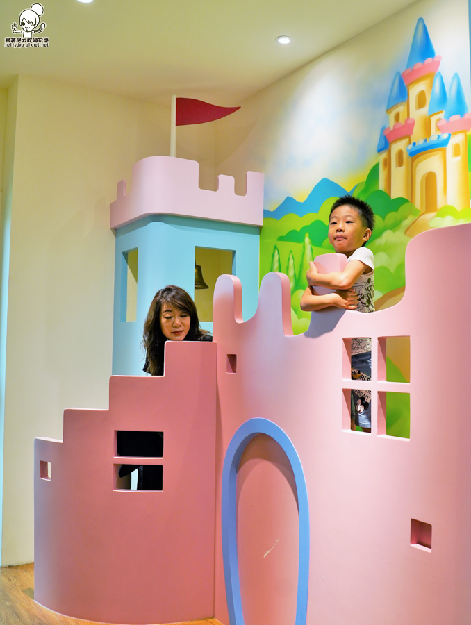 高雄旅遊 高雄住宿 親子民宿 親子住宿 推薦 親子旅遊 溜滑梯 民宿