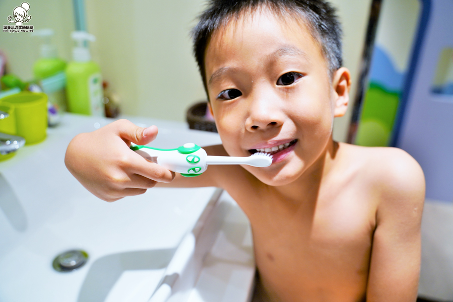 高雄旅遊 高雄住宿 親子民宿 親子住宿 推薦 親子旅遊 溜滑梯 民宿