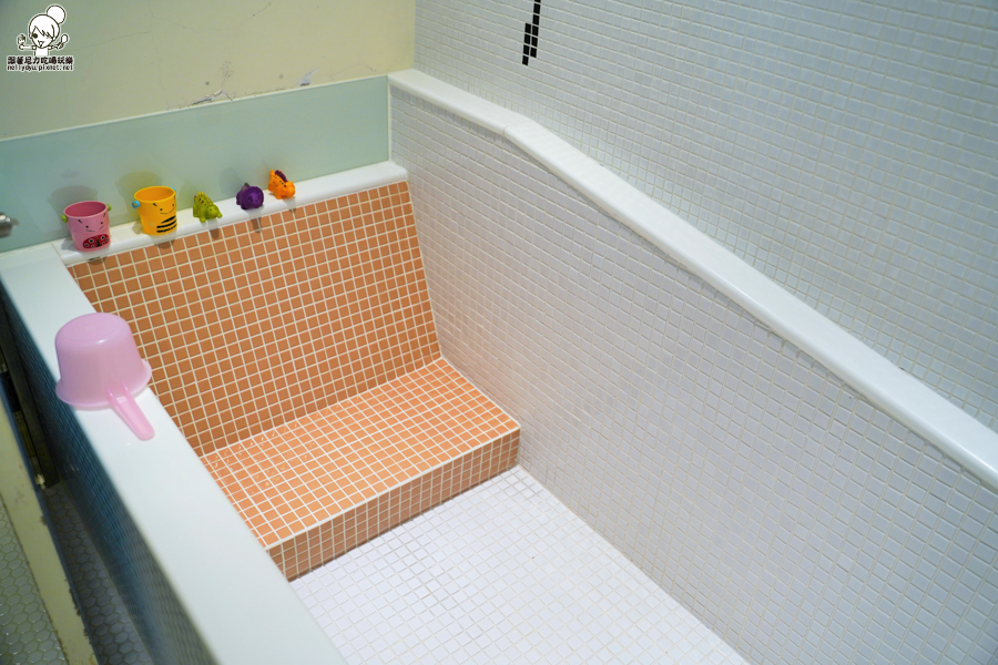 高雄旅遊 高雄住宿 親子民宿 親子住宿 推薦 親子旅遊 溜滑梯 民宿