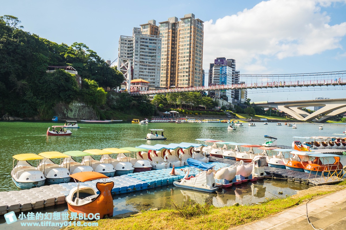 2020碧潭地景藝術「幾米 向月亮許願」/15公尺高月亮蛋糕+超萌兔子及小熊/月兔藝術大街超好拍