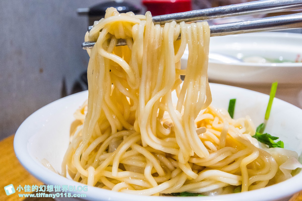 [板橋美食]老曹餛飩/營業將近一甲子/在地人都推薦的板橋老味道/黃石市場美食推薦