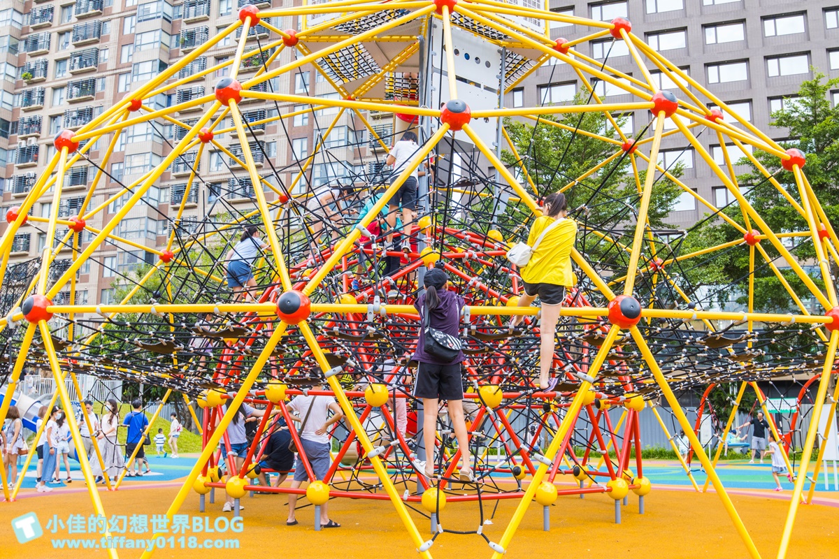 [桃園景點]台茂公園兒童遊戲場(免費景點)/戶外5500坪五大主題設施/桃園免費親子景點推薦