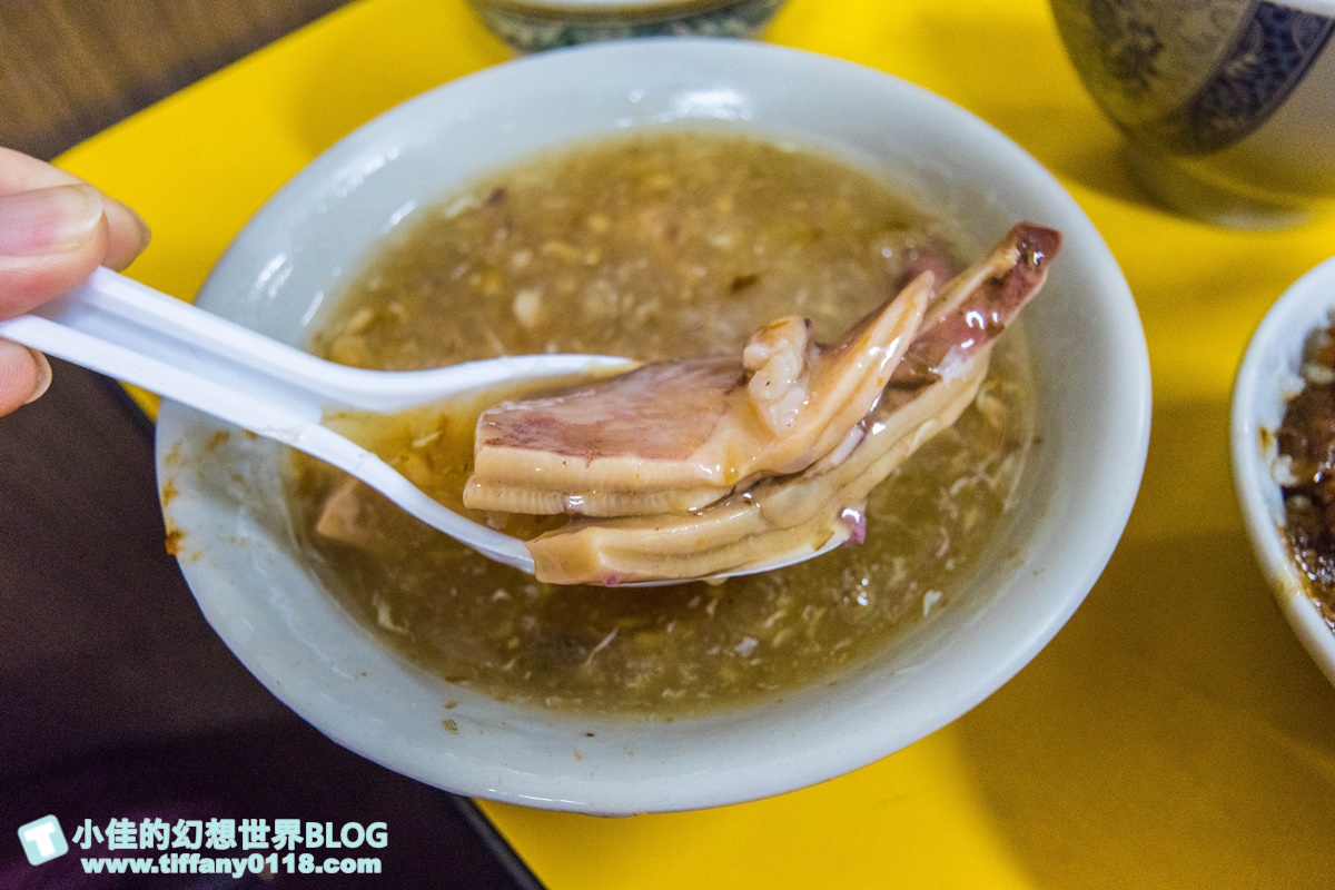 [板橋美食]媽祖廟邊魷魚羹(附菜單)/滷肉飯30元肥肉鋪滿滿/板橋慈惠宮美食推薦