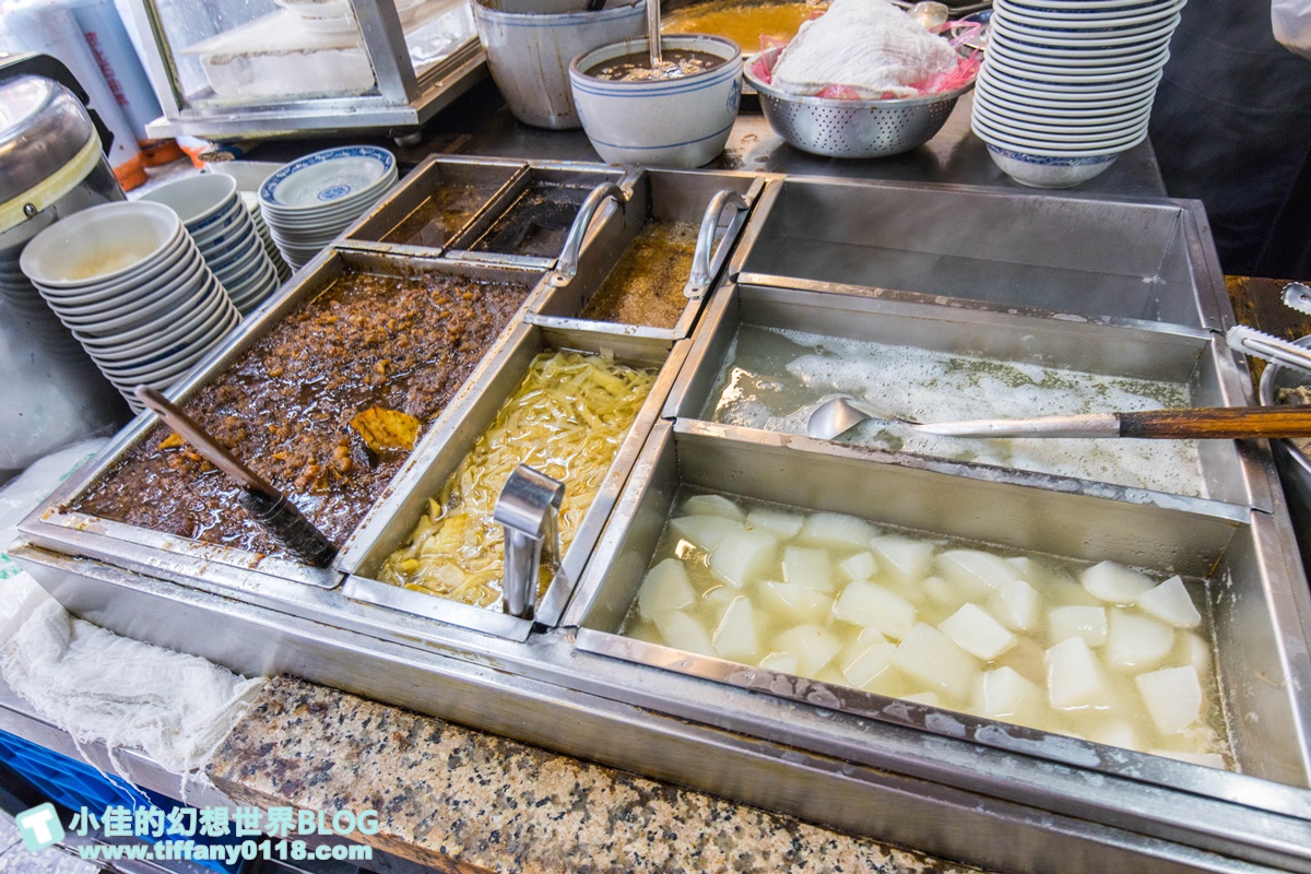 [板橋美食]媽祖廟邊魷魚羹(附菜單)/滷肉飯30元肥肉鋪滿滿/板橋慈惠宮美食推薦