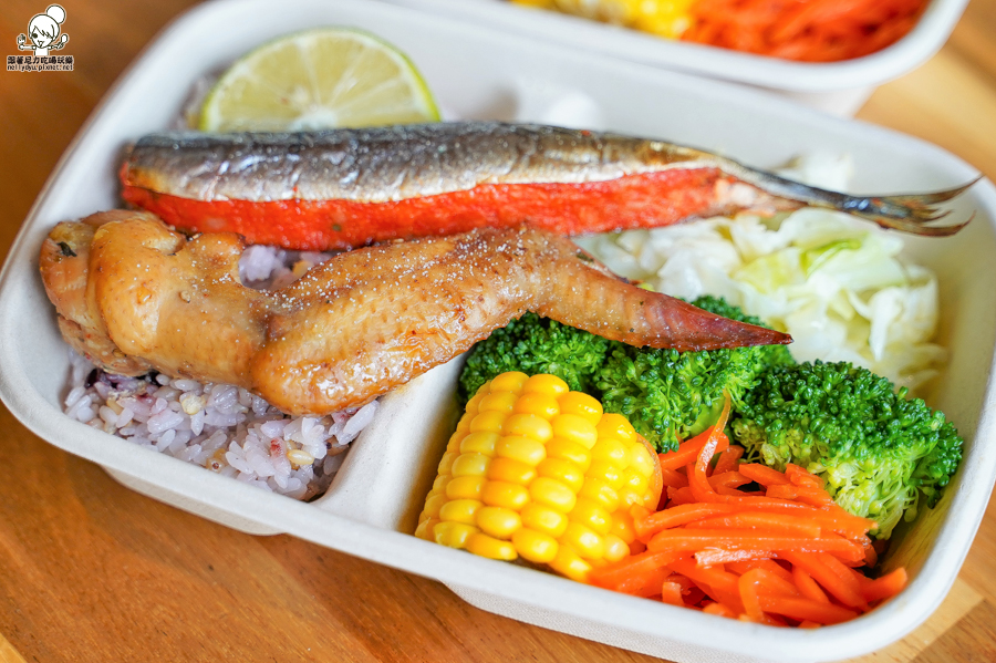 健康餐盒 便當 爽口 不油膩 蒸烤箱 高雄必吃 左營便當 餐盒 療癒 愛媽咪的創業日常、I Mommy療癒餐盒 