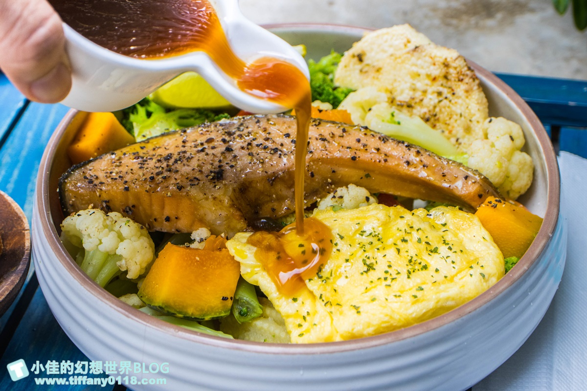 [東區五夜城]五弄文創一條街/音樂酒吧+台式乾拌麵+巴西莓果/以家為出發點的東區五弄