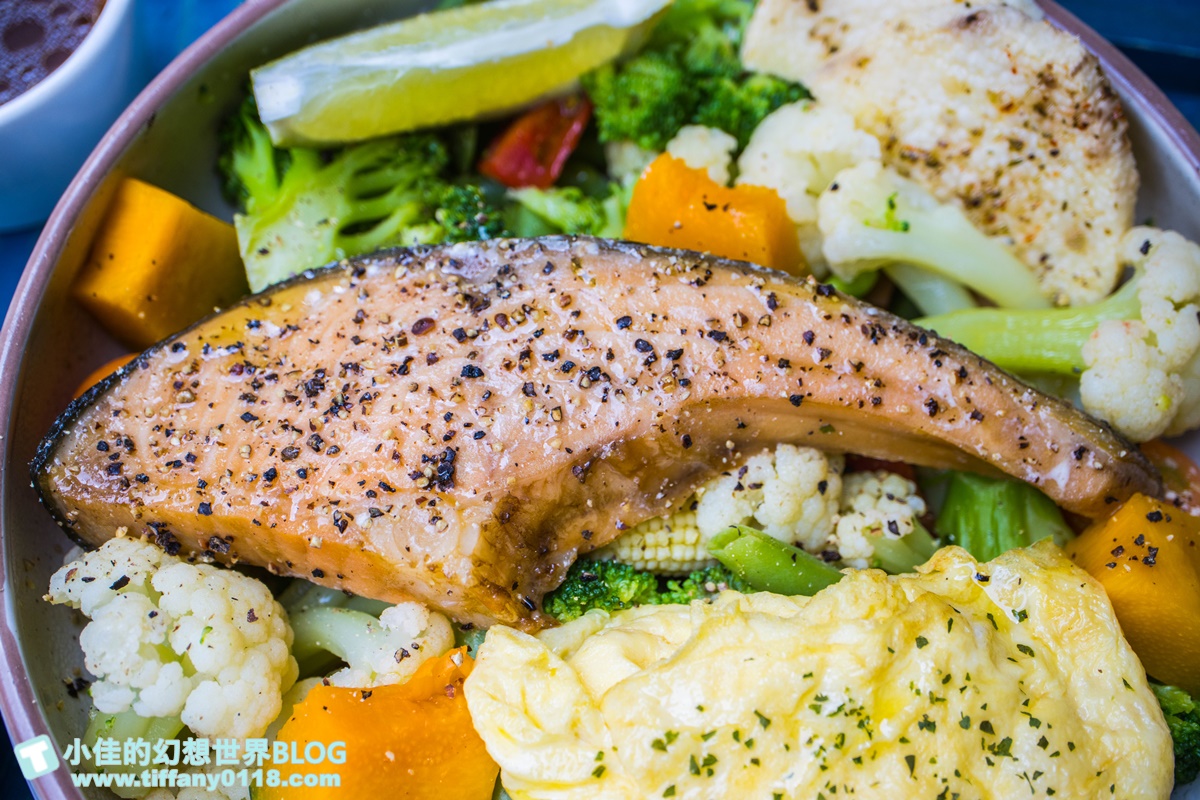 [東區五夜城]五弄文創一條街/音樂酒吧+台式乾拌麵+巴西莓果/以家為出發點的東區五弄