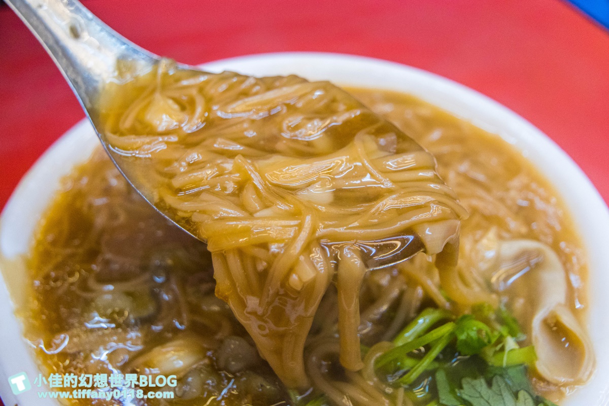 [湳雅夜市美食]眼鏡仔豬血湯/50年老店24小時營業讓妳隨時吃的到/板橋宵夜推薦