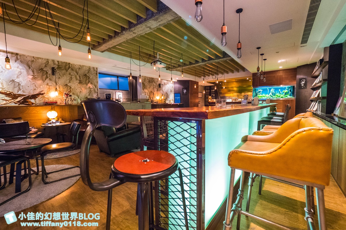 [東區五夜城]五弄文創一條街/音樂酒吧+台式乾拌麵+巴西莓果/以家為出發點的東區五弄