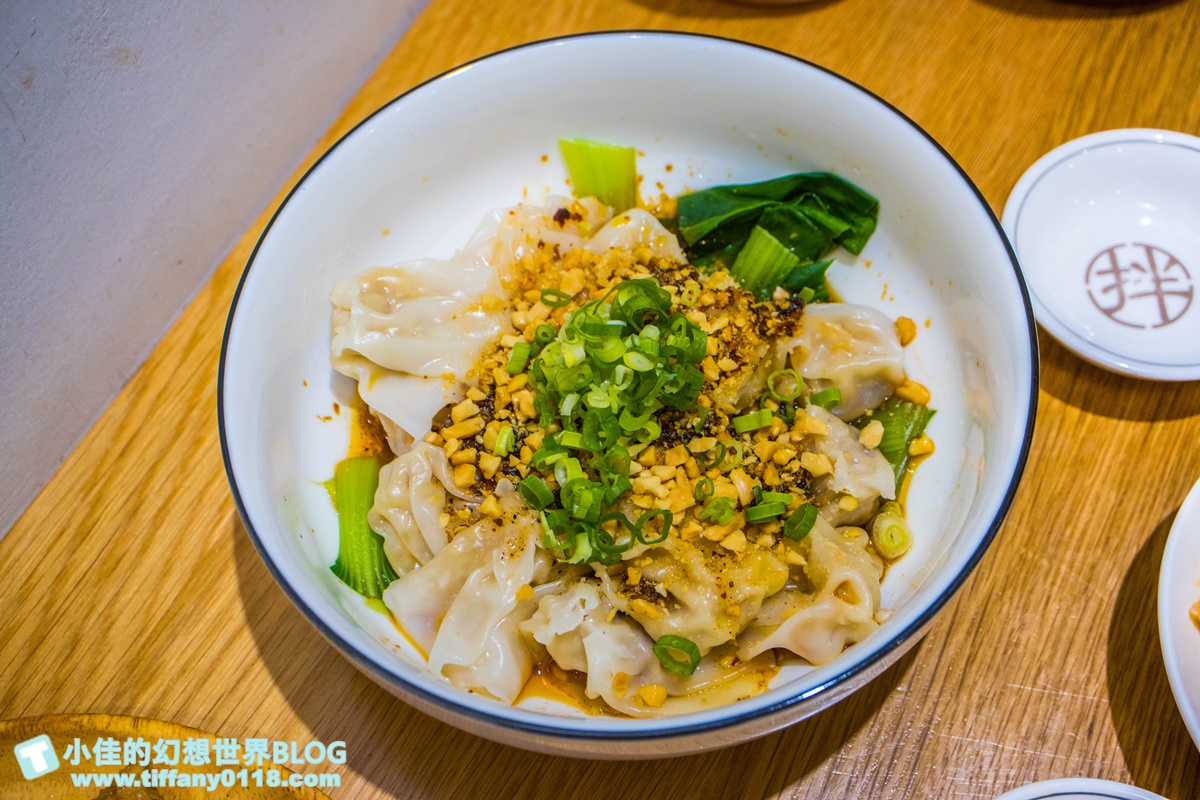 [東區五夜城]五弄文創一條街/音樂酒吧+台式乾拌麵+巴西莓果/以家為出發點的東區五弄