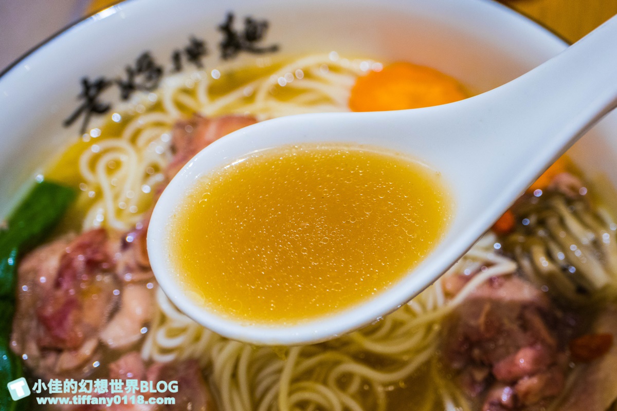 [東區五夜城]五弄文創一條街/音樂酒吧+台式乾拌麵+巴西莓果/以家為出發點的東區五弄