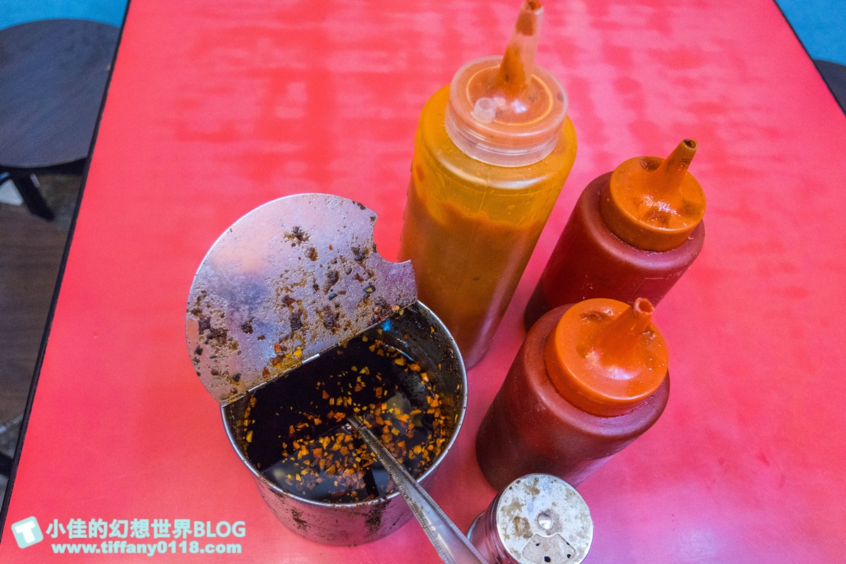 [湳雅夜市美食]眼鏡仔豬血湯/50年老店24小時營業讓妳隨時吃的到/板橋宵夜推薦