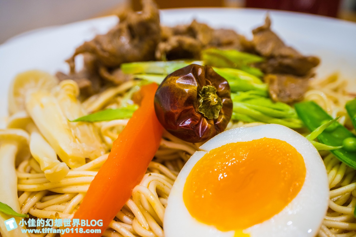 [東區五夜城]五弄文創一條街/音樂酒吧+台式乾拌麵+巴西莓果/以家為出發點的東區五弄