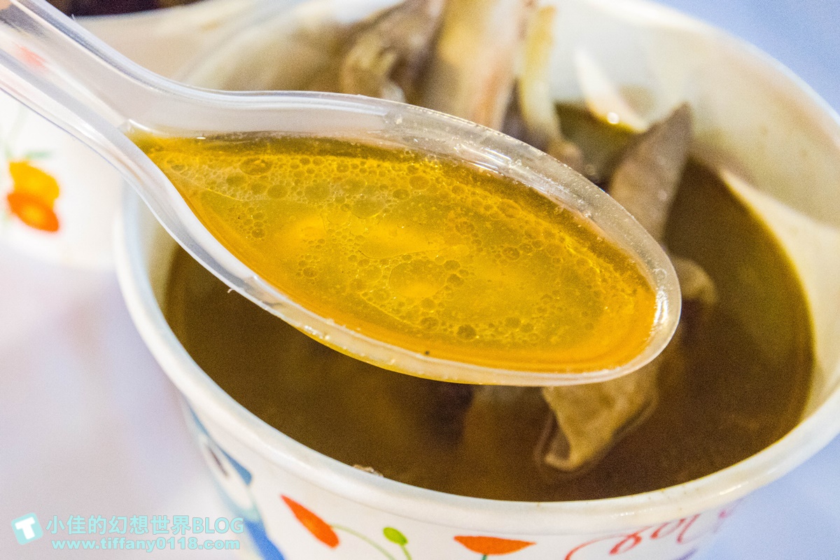 [湳雅夜市美食]板橋王好吃麻油雞/雞肉多又嫩續湯免費/南雅夜市必吃首選