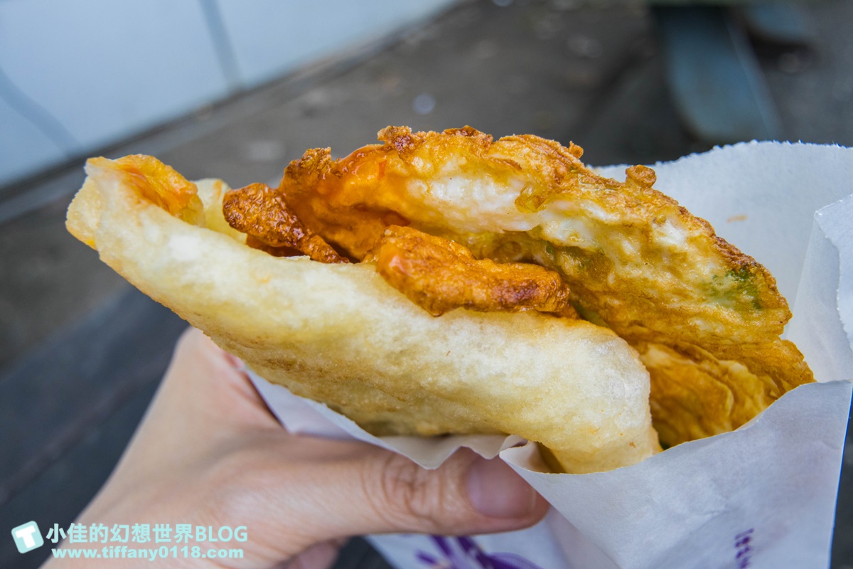 [宜蘭礁溪美食]柯氏蔥油餅/下雨天撐傘排隊也要買的宜蘭蔥油餅/拜託不要來買